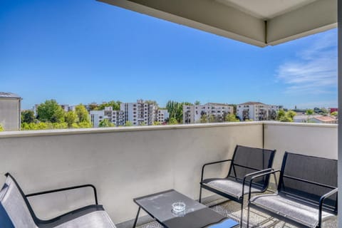 Day, Balcony/Terrace