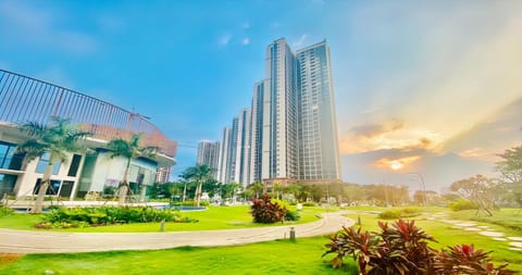 Property building, Natural landscape, Garden, Garden view