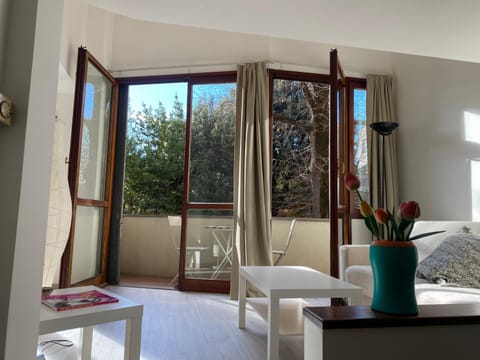 View (from property/room), Living room, Seating area