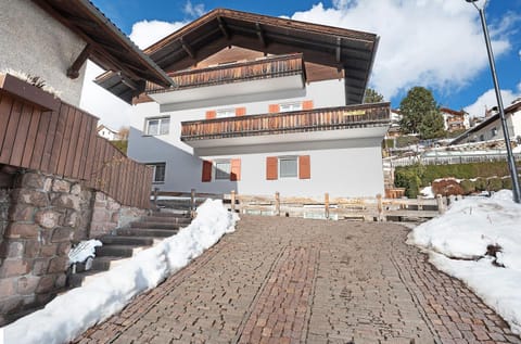 Apartments Goller Apartment in Ortisei