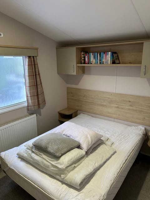 Holiday home by the river Nidd 17 Campground/ 
RV Resort in Borough of Harrogate