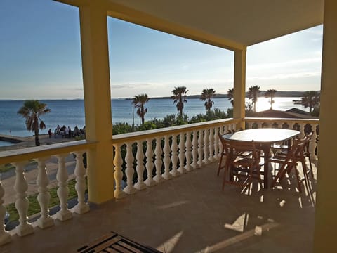 View (from property/room), Balcony/Terrace