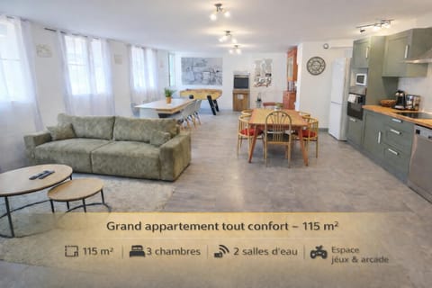 Living room, Dining area