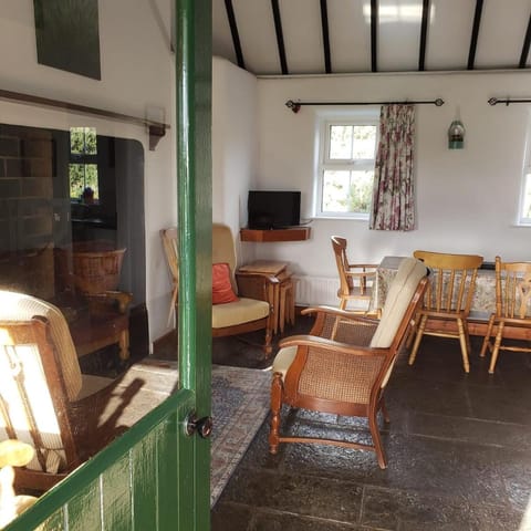 Heather Cottage 3 Bedroom House in County Mayo