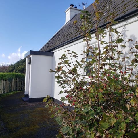 Heather Cottage 3 Bedroom House in County Mayo
