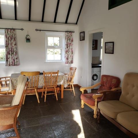 Heather Cottage 3 Bedroom House in County Mayo