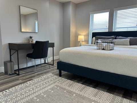 Lovely 2BR Near Downtown Area Apartment in Ohio