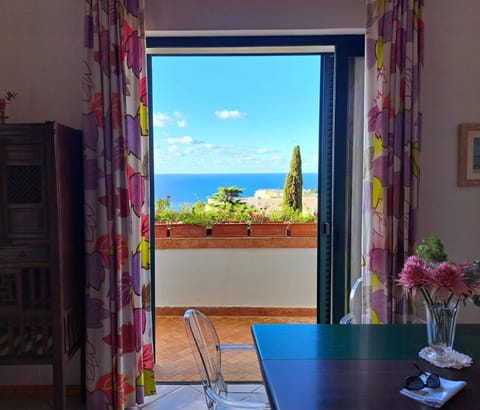 Sopramonte 39 Apartment in Capri