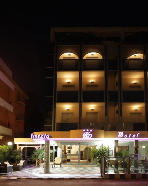 Property building, Night