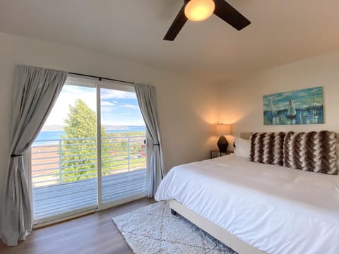 Lake View Condo 902 4 House in Garden City