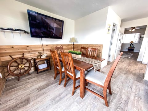 Lake View Condo 871 4 with amazing views House in Garden City