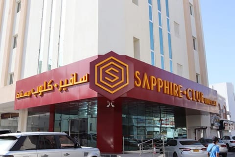 Property building, City view, group of guests, Parking