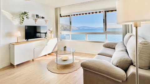 Living room, Sea view