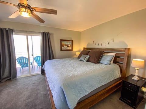 Lake View Condo 942 4 House in Garden City