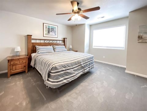 14-Plex 218 House in Garden City