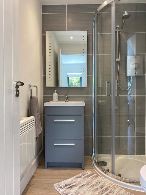 The Garden Room Apartment in Henley-on-Thames