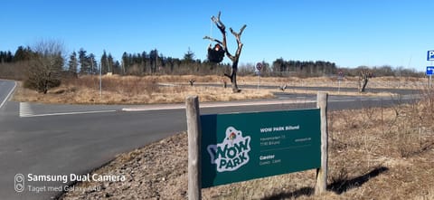 Neighbourhood, Natural landscape