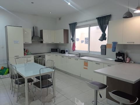 Kitchen or kitchenette, Dining area, dishwasher, oven, stove