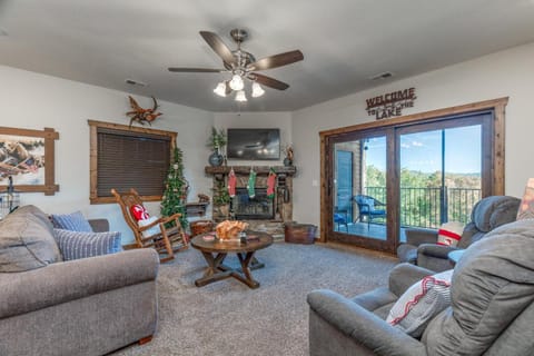 5BR Village At Indian Point 1401 near SDC - Free Tickets Daily up to $500 House in Indian Point