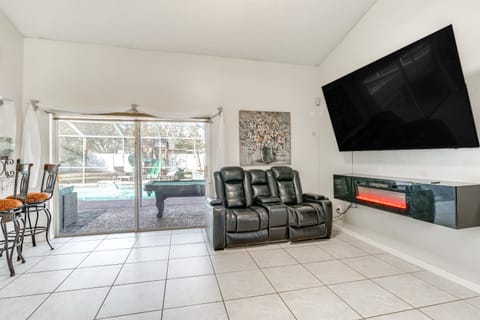 3 Mi to Marina Riverview Family Home with Lanai! House in Riverview