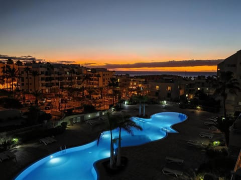 Property building, Night, Natural landscape, Sea view, Swimming pool, Sunrise
