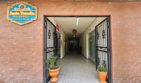 Facade/entrance, Lobby or reception