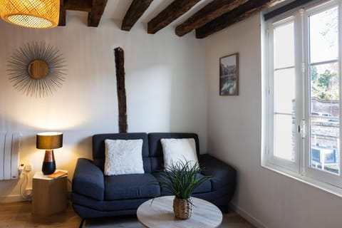 Chartres - Le Pont Bouju - Vue sur L'Eure Apartment in Chartres