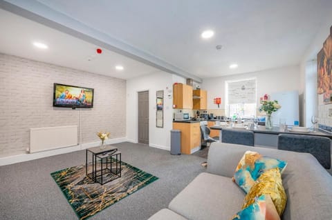 -F9GH- for your most relaxed, Cosy stay, Parking Apartment in Leeds