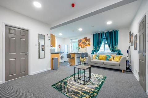 -F9GH- for your most relaxed, Cosy stay, Parking Apartment in Leeds