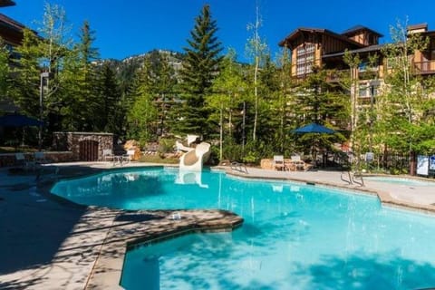 1311B - King Standard Eagle Springs West Hotel Room Hotel in Wasatch County