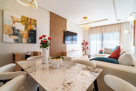 Communal lounge/ TV room, TV and multimedia, Living room, Seating area, Evening entertainment