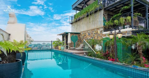 Balcony/Terrace, Swimming pool
