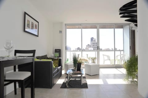 Property building, Spring, Day, Balcony/Terrace, Living room, Seating area, Dining area, On site