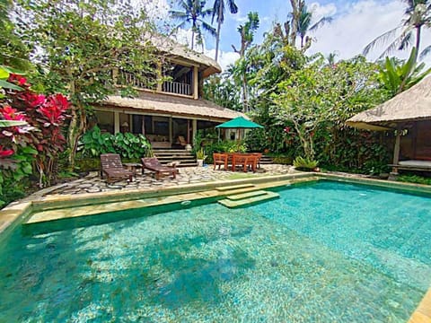 Property building, Garden, Balcony/Terrace, Garden view, Pool view, Swimming pool, Swimming pool
