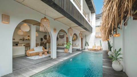 Day, Pool view, Swimming pool, sunbed