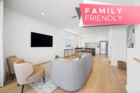TV and multimedia, Living room, Seating area