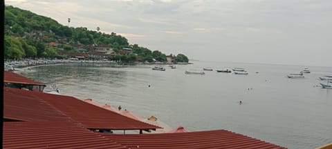 Restaurant/places to eat, Beach, Sea view