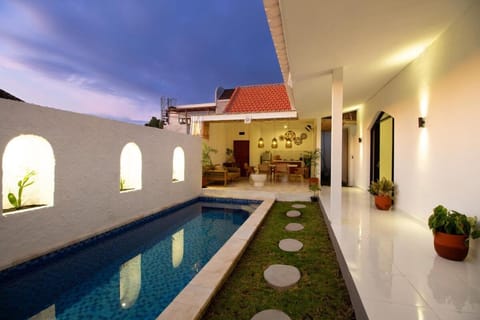 Property building, Patio, Pool view, sunbed