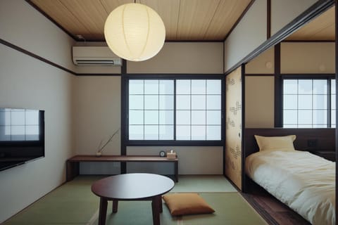 TV and multimedia, air conditioner