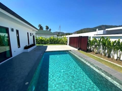 Property building, Swimming pool