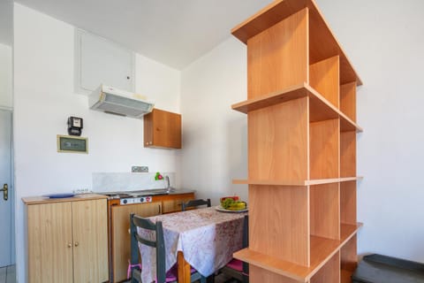 Old town studio with balcony, Marylee's studios #3 Apartment hotel in Rethymno