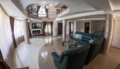 TV and multimedia, Living room, fireplace
