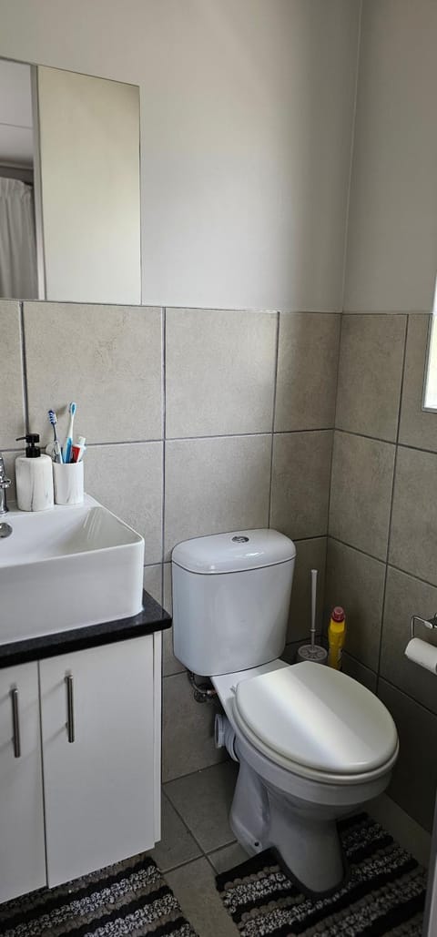 33 Langeberg Heights Apartment in Cape Town