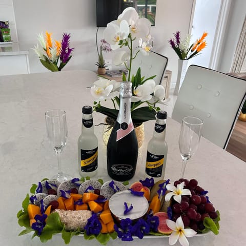 Heimaeva Villa House in Takitumu District