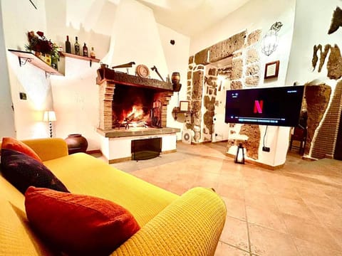 Communal lounge/ TV room, Living room, Evening entertainment
