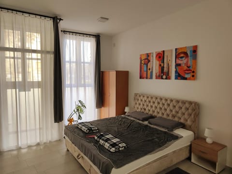 Bedroom, wardrobe