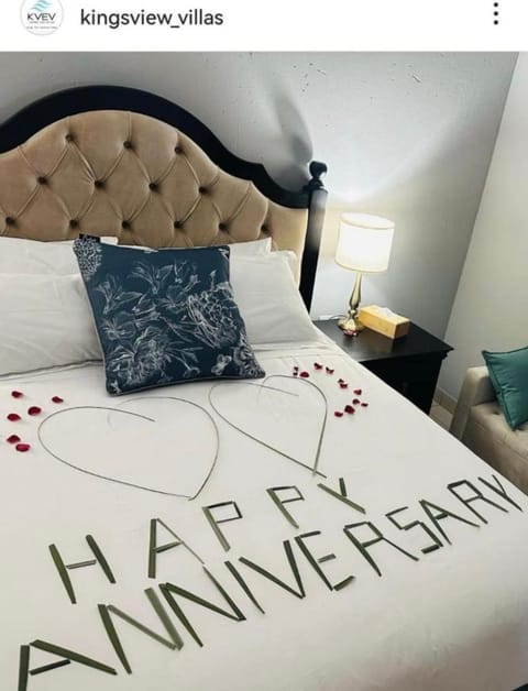 Bed, Decorative detail, Bedroom