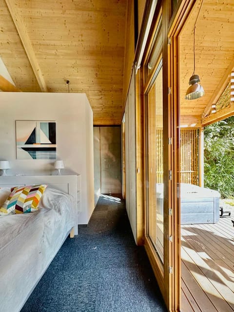 Hot Tub, Balcony/Terrace, Bedroom