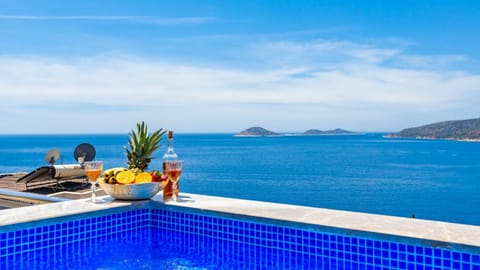 Day, Natural landscape, View (from property/room), Balcony/Terrace, Other, Mountain view, Pool view, Sea view, Swimming pool, Swimming pool, Drinks