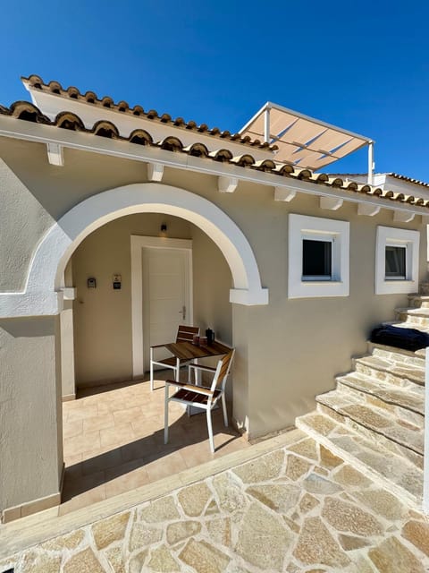 Property building, Patio